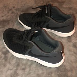 Nike shoes size 6.5 in women